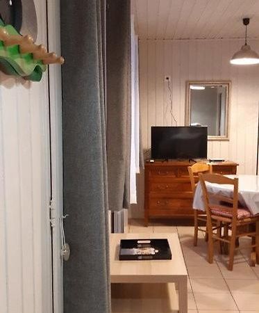 Gite Le Chalet Vert , Pret De Raquettes Frambouhans Екстер'єр фото